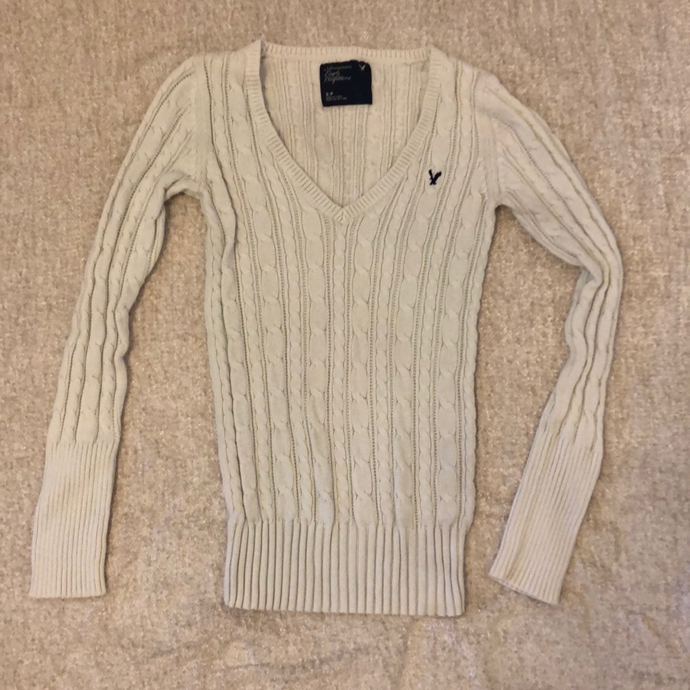 American Eagle Cable knit V neck sweater